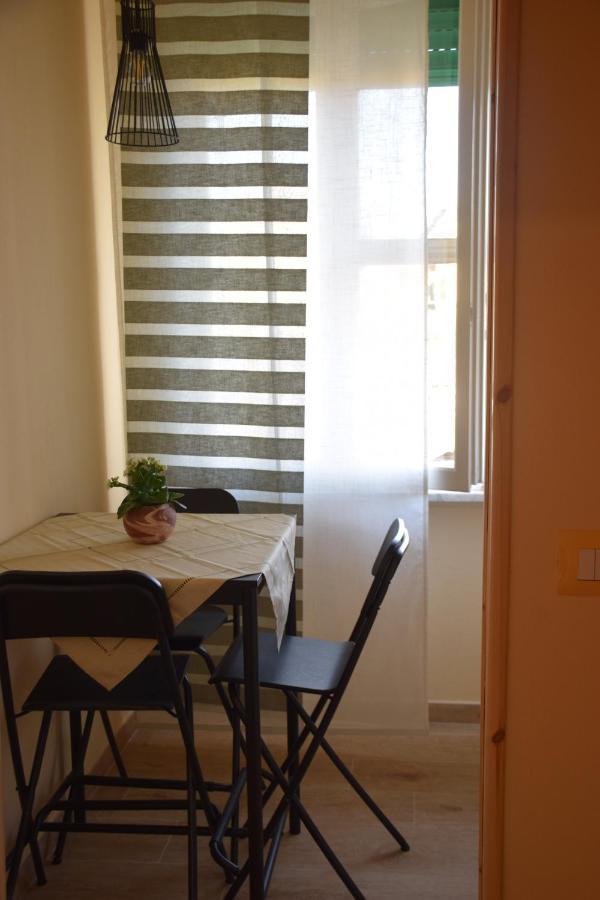 La Lanterna Di Franca E Cassio Apartment Pisa Luaran gambar