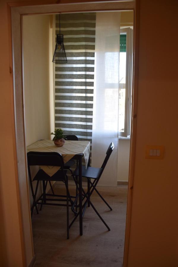 La Lanterna Di Franca E Cassio Apartment Pisa Luaran gambar
